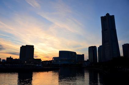 みなとみらいの夕景